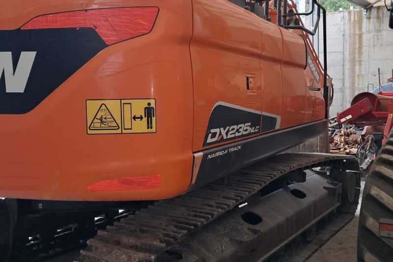 OmecoHub - Immagine DOOSAN DX235NLC